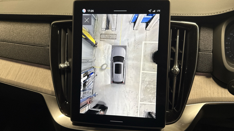 Volvo XC90 2.0 T8 PHEV Ultra Dark 5dr AWD Geartronic Estate